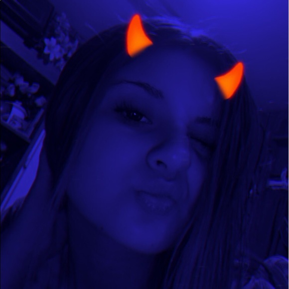 Meet your Posher, Mariah - Picture 1 of 1